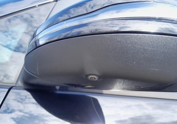 Mercedes-Benz Klasa V cena 105000 przebieg: 158822, rok produkcji 2017 z Niepołomice małe 379